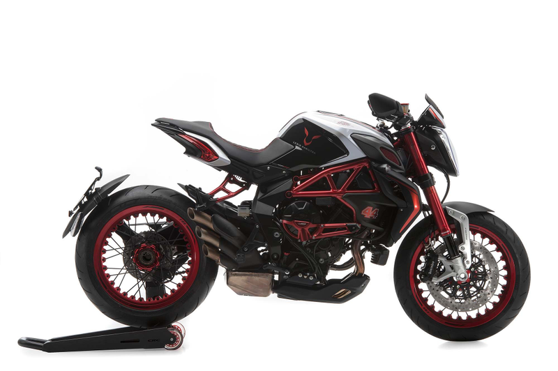 Illustration for article titled 2016 MV Agusta Brutale 800 And Lewis Hamilton Dragster RR: Small Changes And More Bling